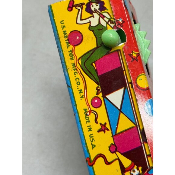US Metal Toy Mfg Co Vintage Tin Spinner Noise Maker Party New Years costume READ - Picture 6 of 6